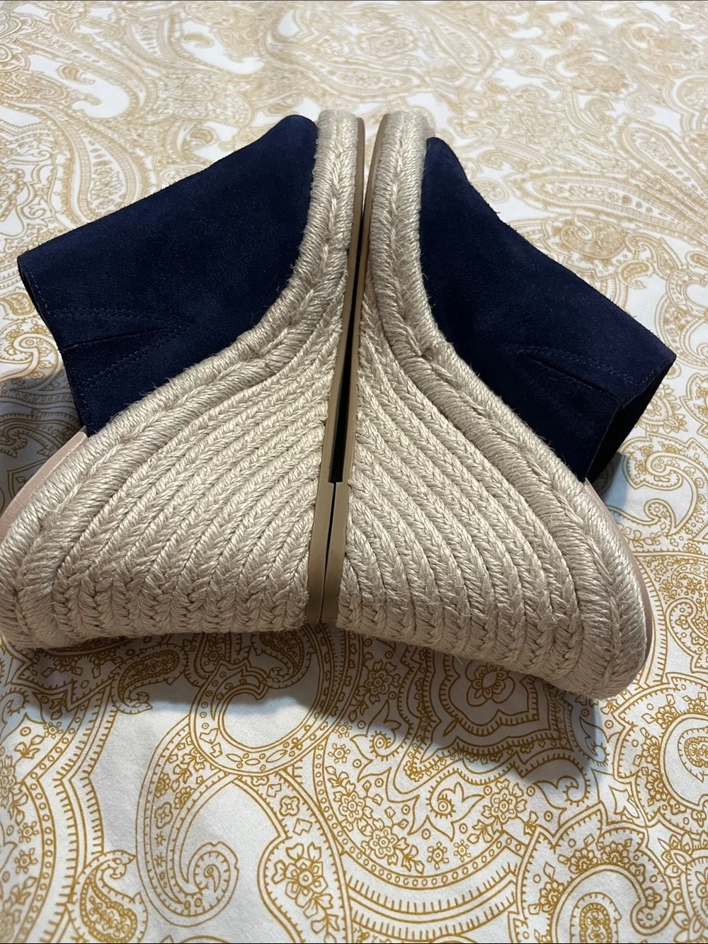 Stuart Weitzman Navy Suede Espadrille Slide Sandals with Tan Footbed - Picture 4 of 10